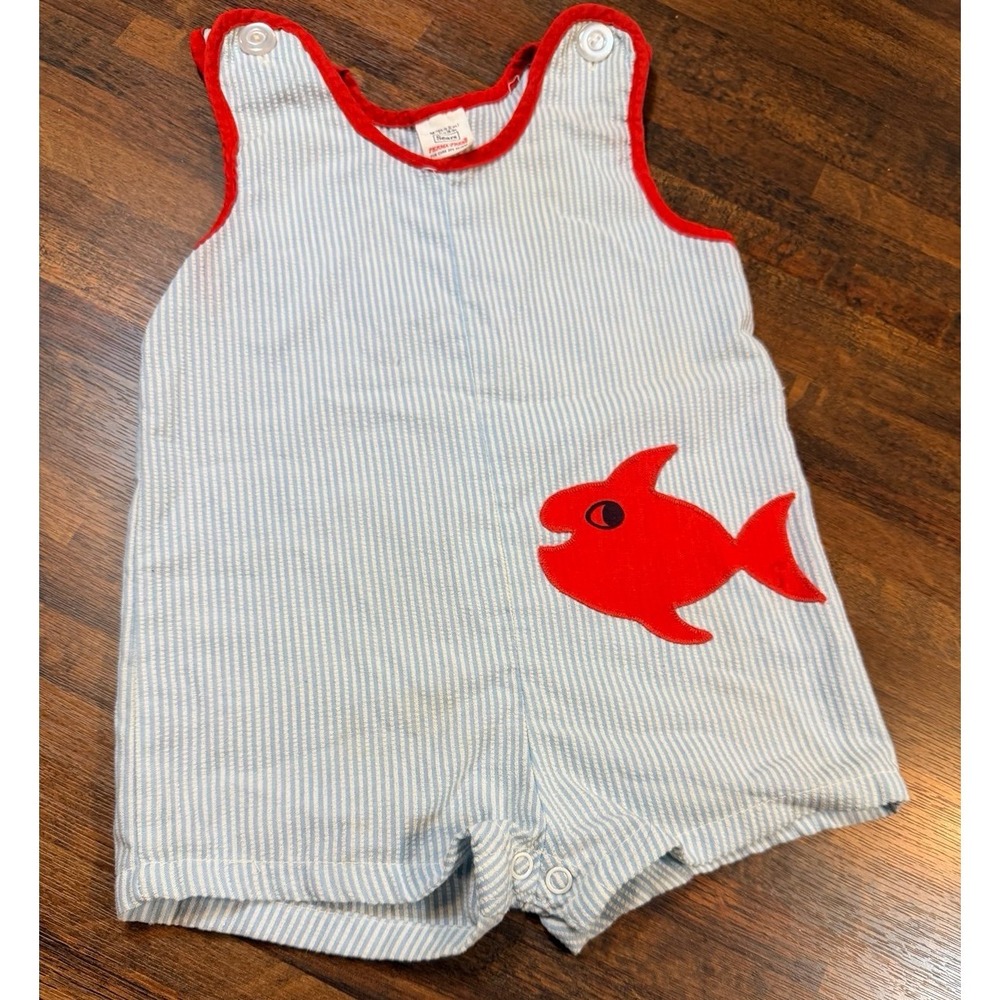 Vintage summer one piece seersucker outfit. Size 12-18 months.  Lightweight.